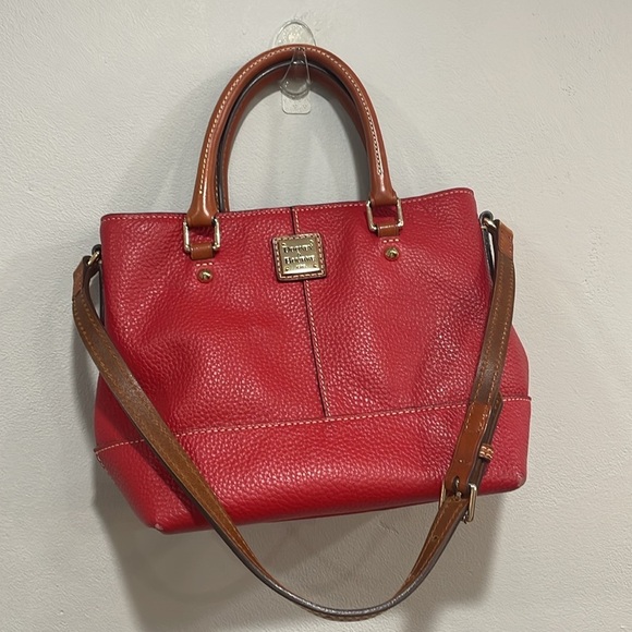 Dooney &. Bourke Red Chealsea Tote Shopper Purse - Picture 2 of 15